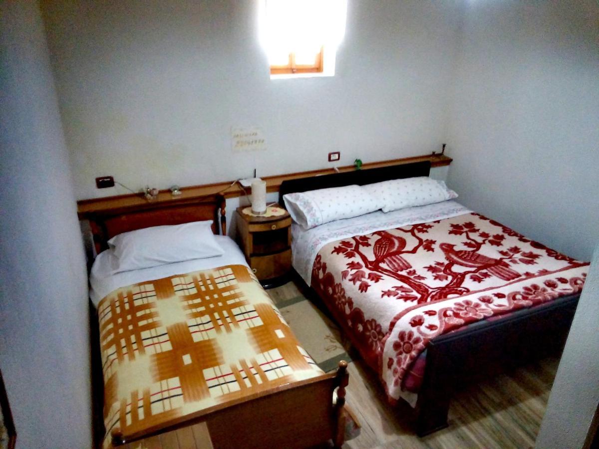 Ruols Guesthouse Gjirokastra Zewnętrze zdjęcie