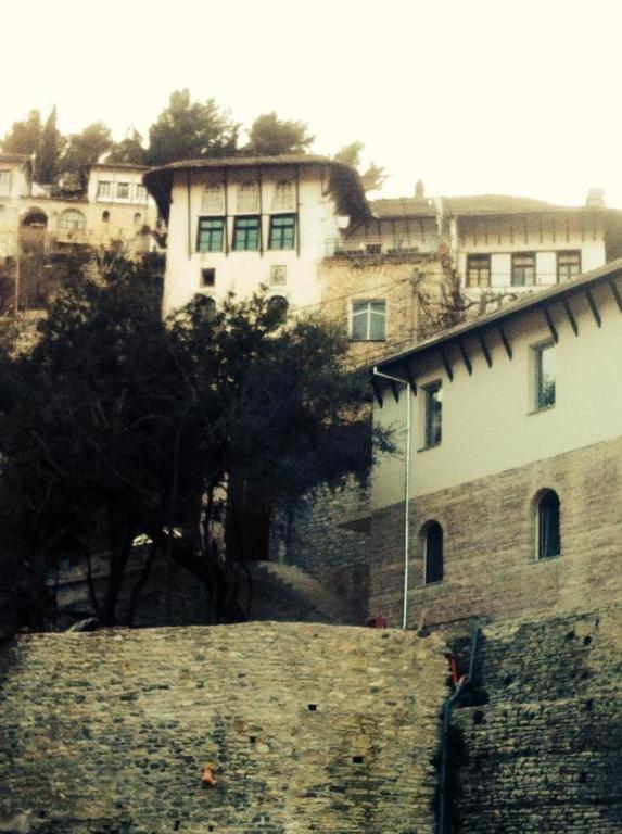 Ruols Guesthouse Gjirokastra Zewnętrze zdjęcie
