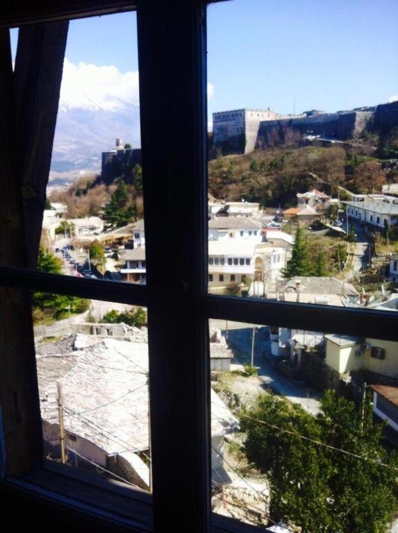 Ruols Guesthouse Gjirokastra Zewnętrze zdjęcie