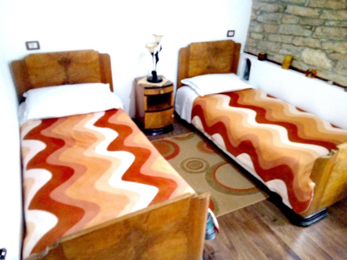 Ruols Guesthouse Gjirokastra Zewnętrze zdjęcie