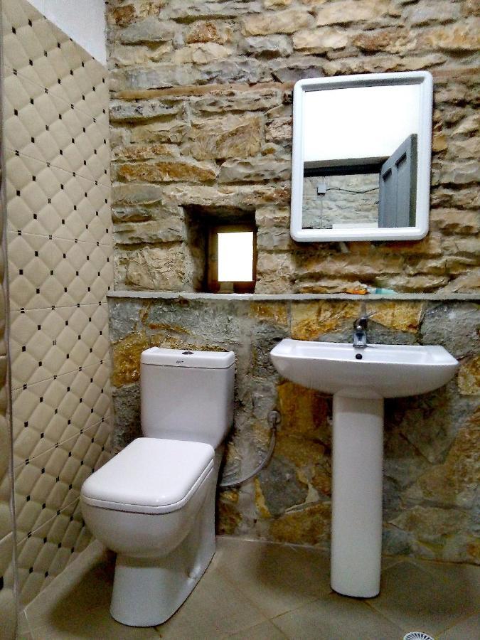 Ruols Guesthouse Gjirokastra Zewnętrze zdjęcie