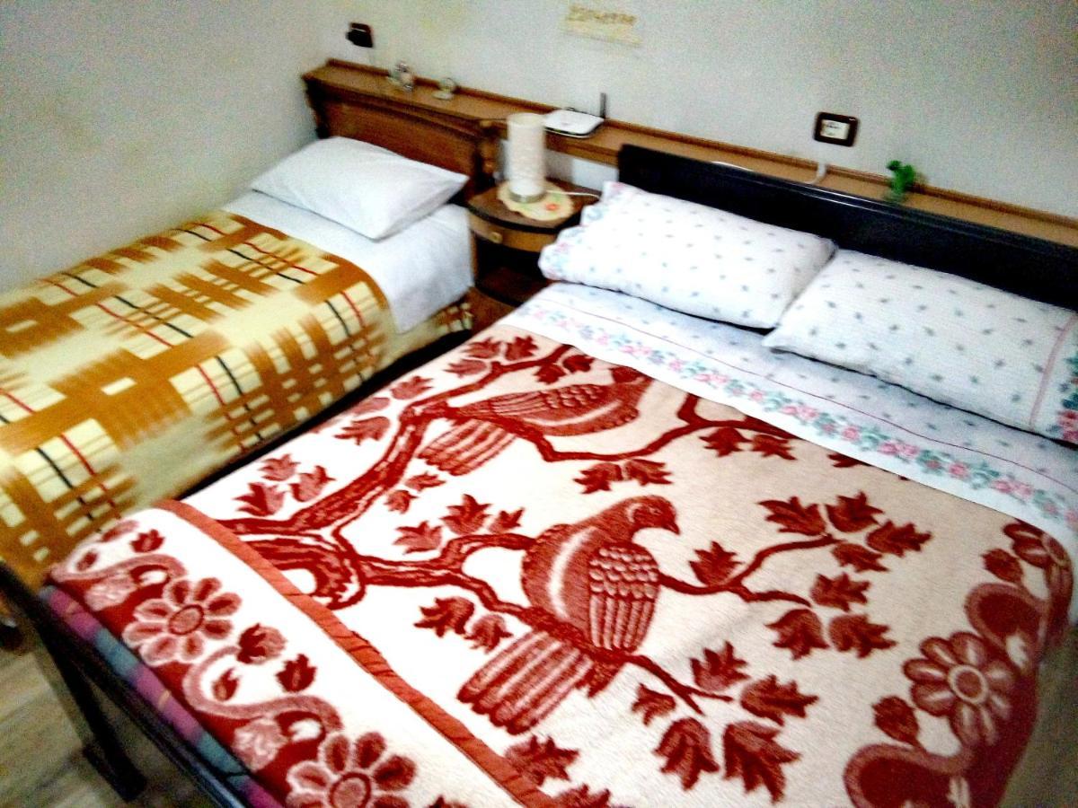 Ruols Guesthouse Gjirokastra Zewnętrze zdjęcie