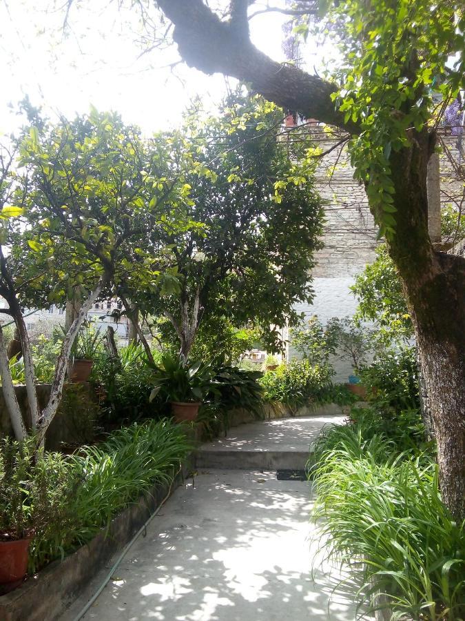 Ruols Guesthouse Gjirokastra Zewnętrze zdjęcie