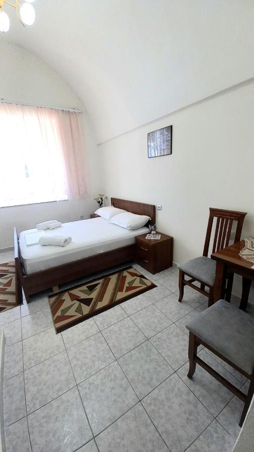 Ruols Guesthouse Gjirokastra Zewnętrze zdjęcie